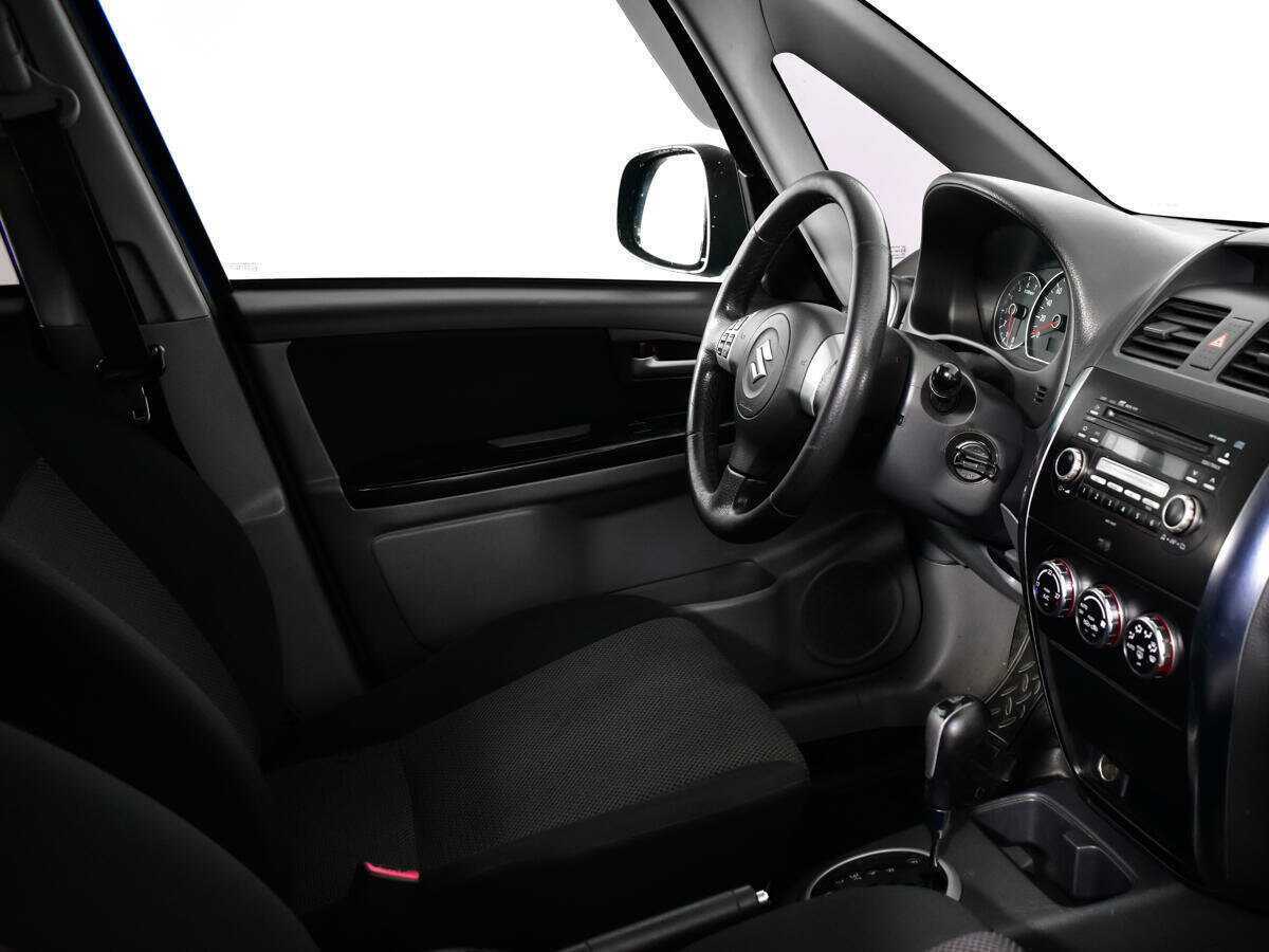 Suzuki SX4 с пробегом — 2007 год. Фото: #8