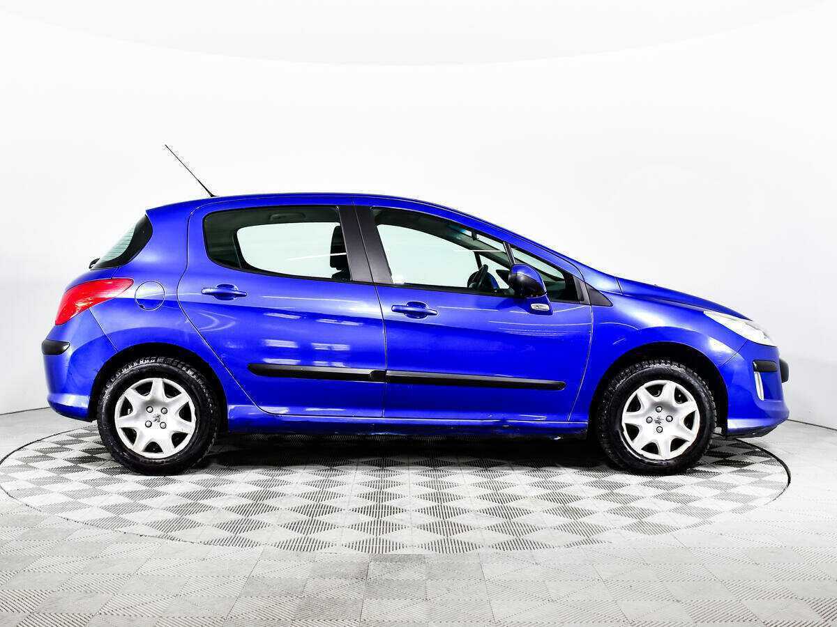 Peugeot 308 с пробегом — 2010 год. Фото: #3