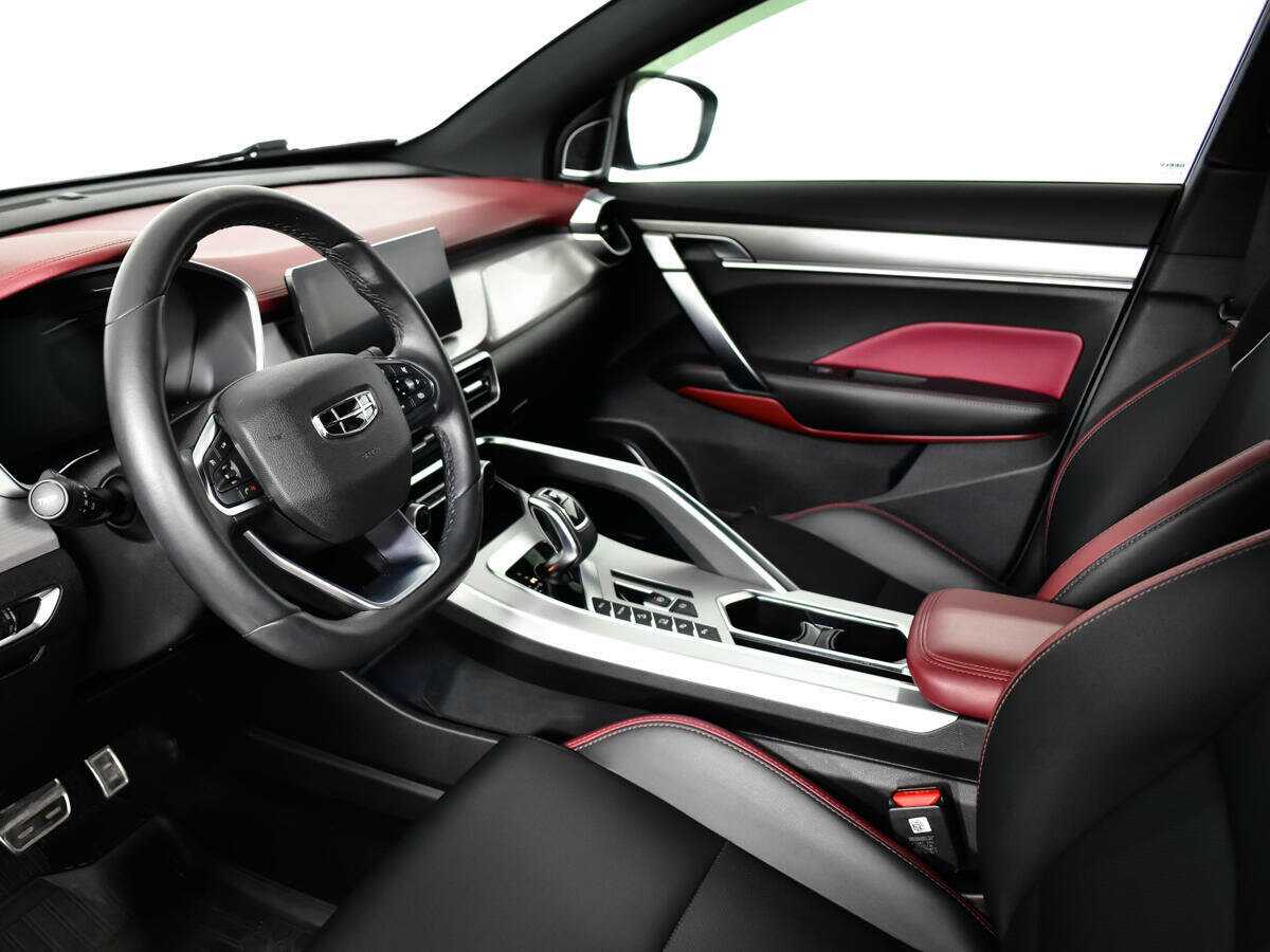 Geely Coolray с пробегом — 2022 год. Фото: #9