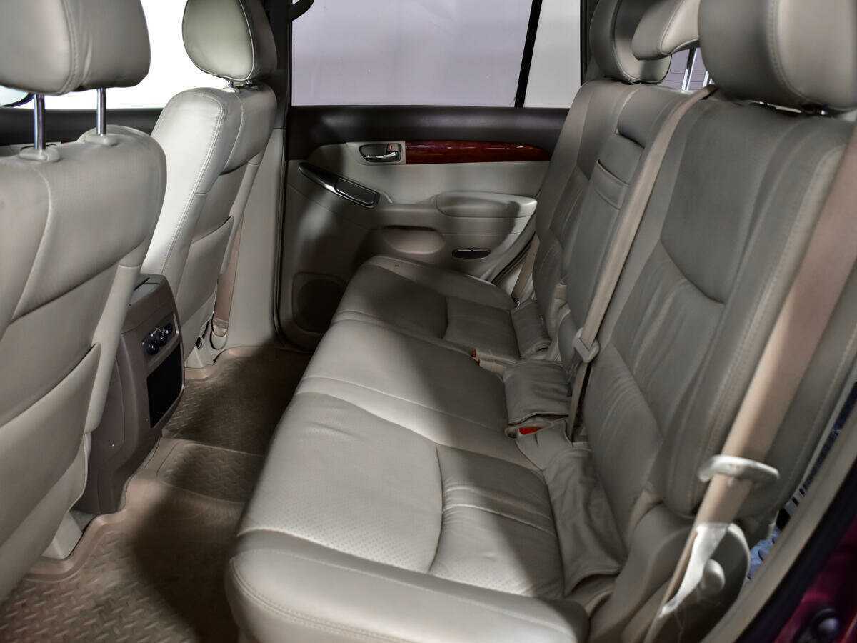 Toyota Land Cruiser Prado с пробегом — 2006 год. Фото: #9