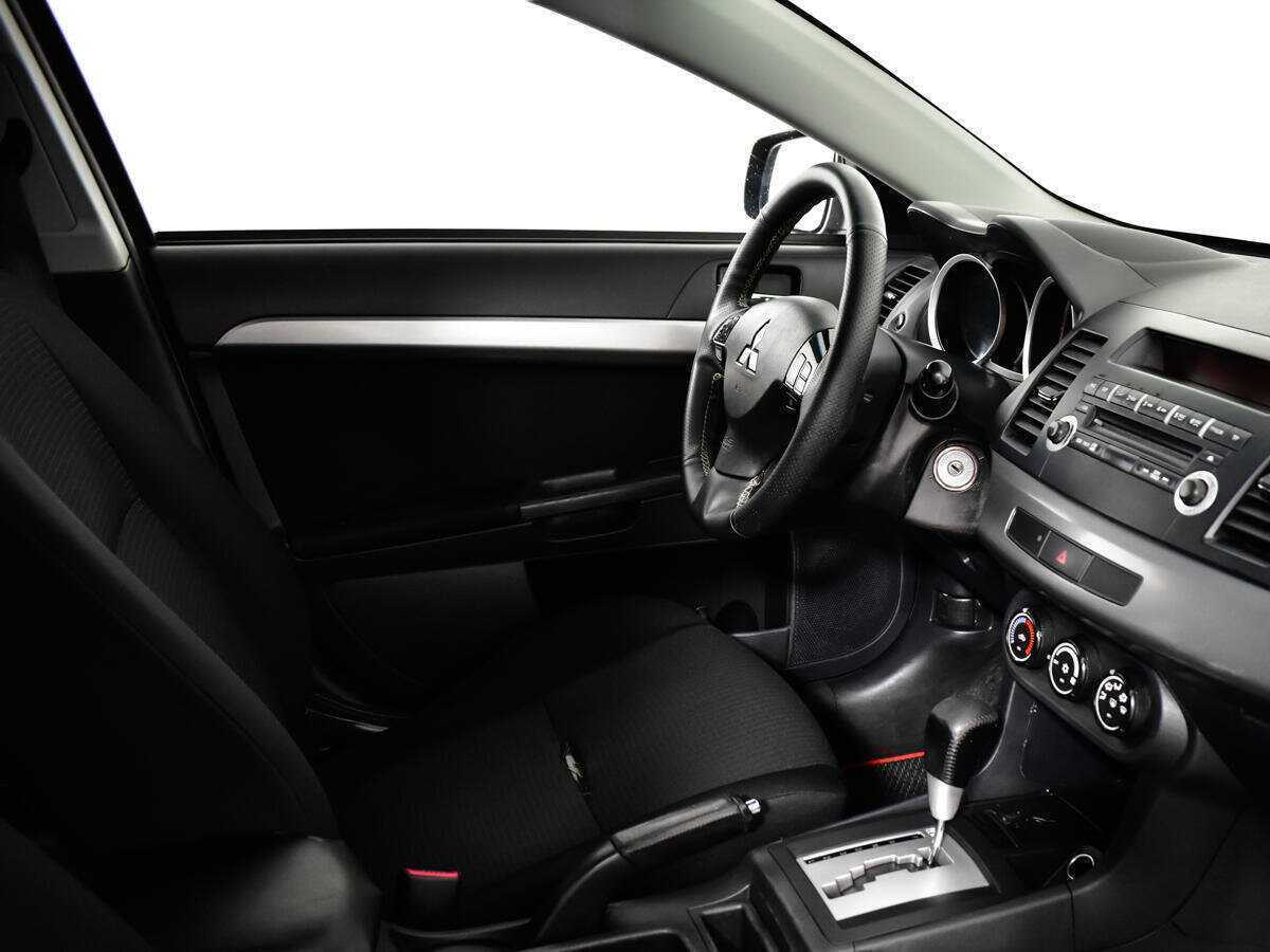 Mitsubishi Lancer с пробегом — 2010 год. Фото: #5