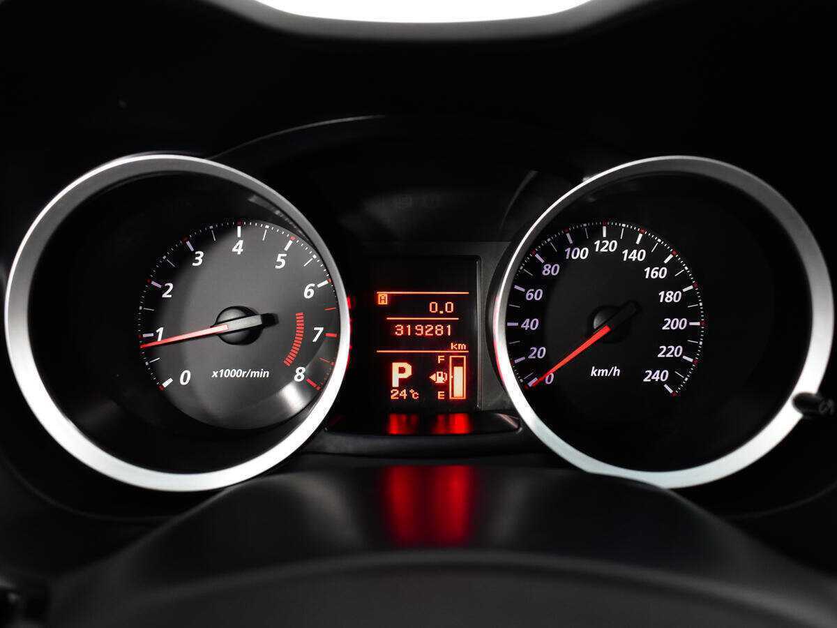 Mitsubishi Lancer с пробегом — 2010 год. Фото: #7