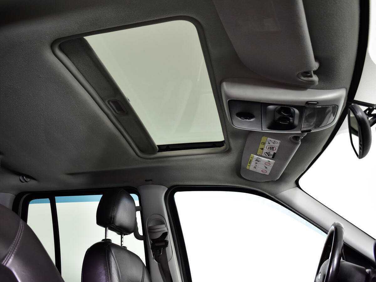 Ford Explorer с пробегом — 2005 год. Фото: #13