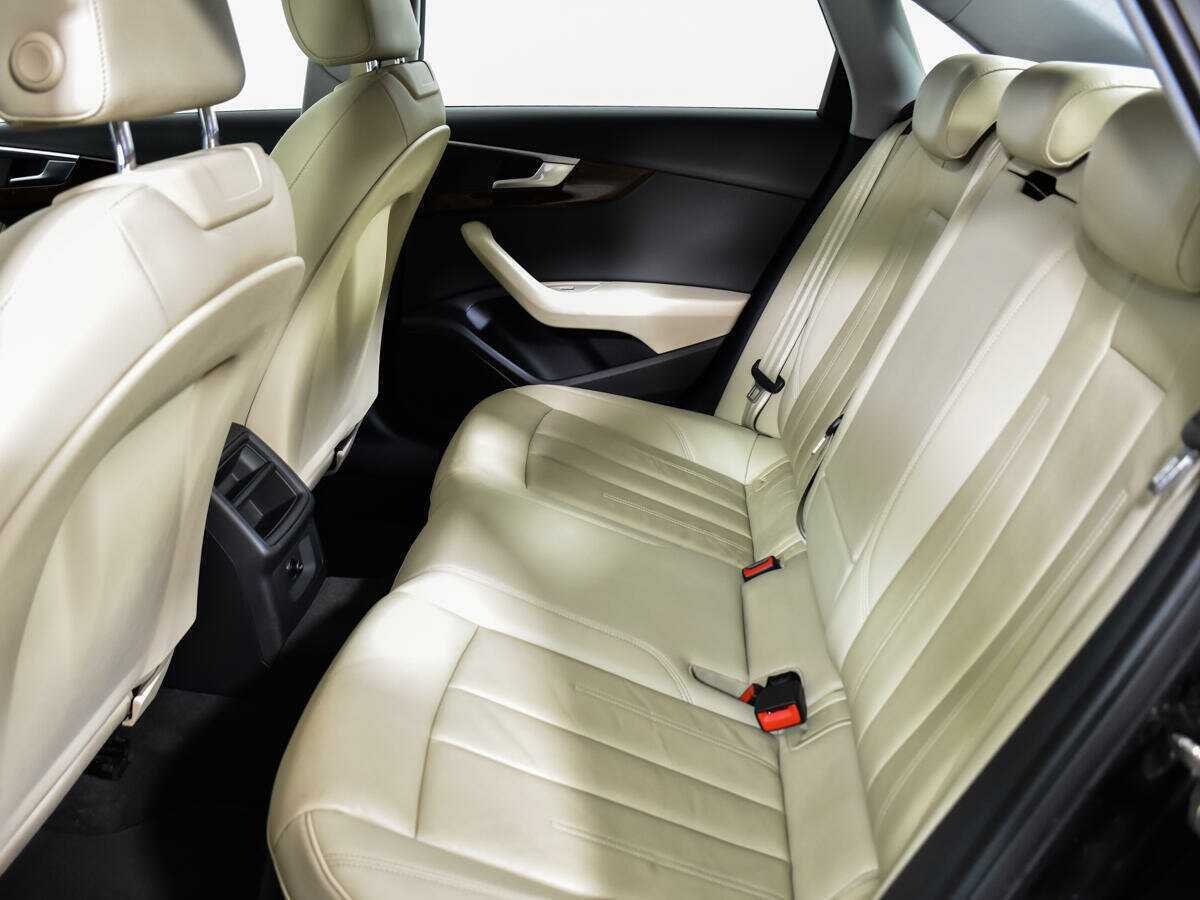 Audi A4 с пробегом — 2015 год. Фото: #8