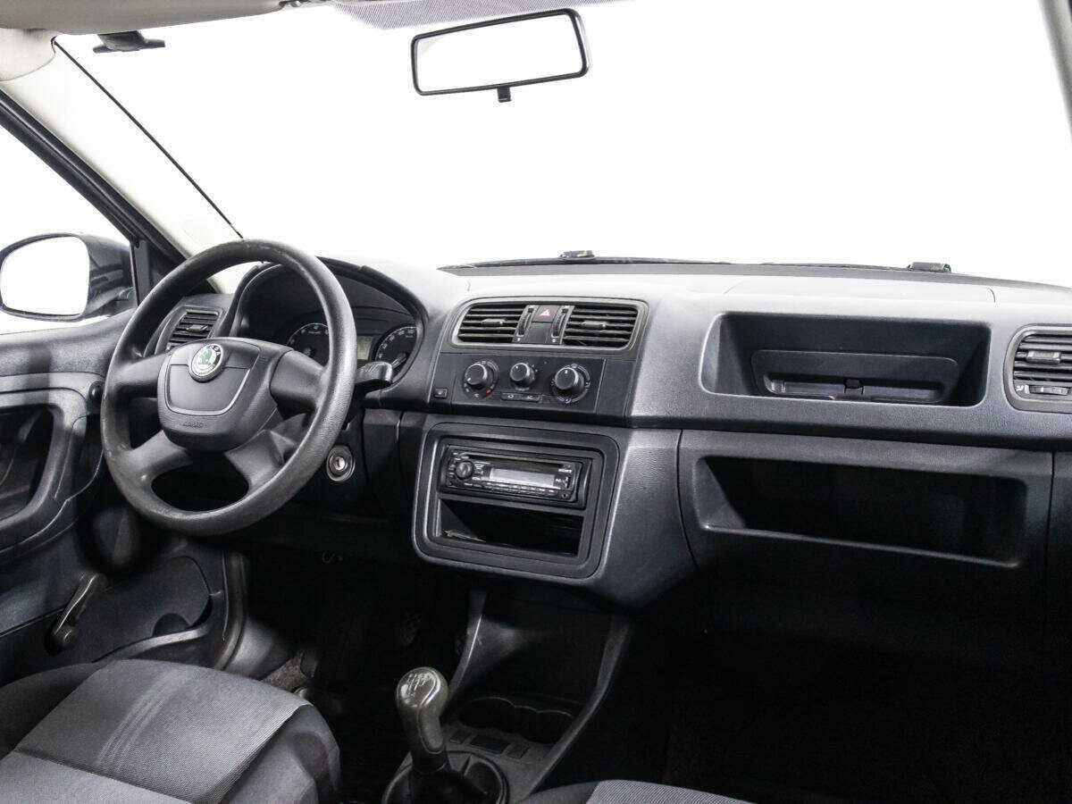 Skoda Fabia с пробегом — 2009 год. Фото: #8