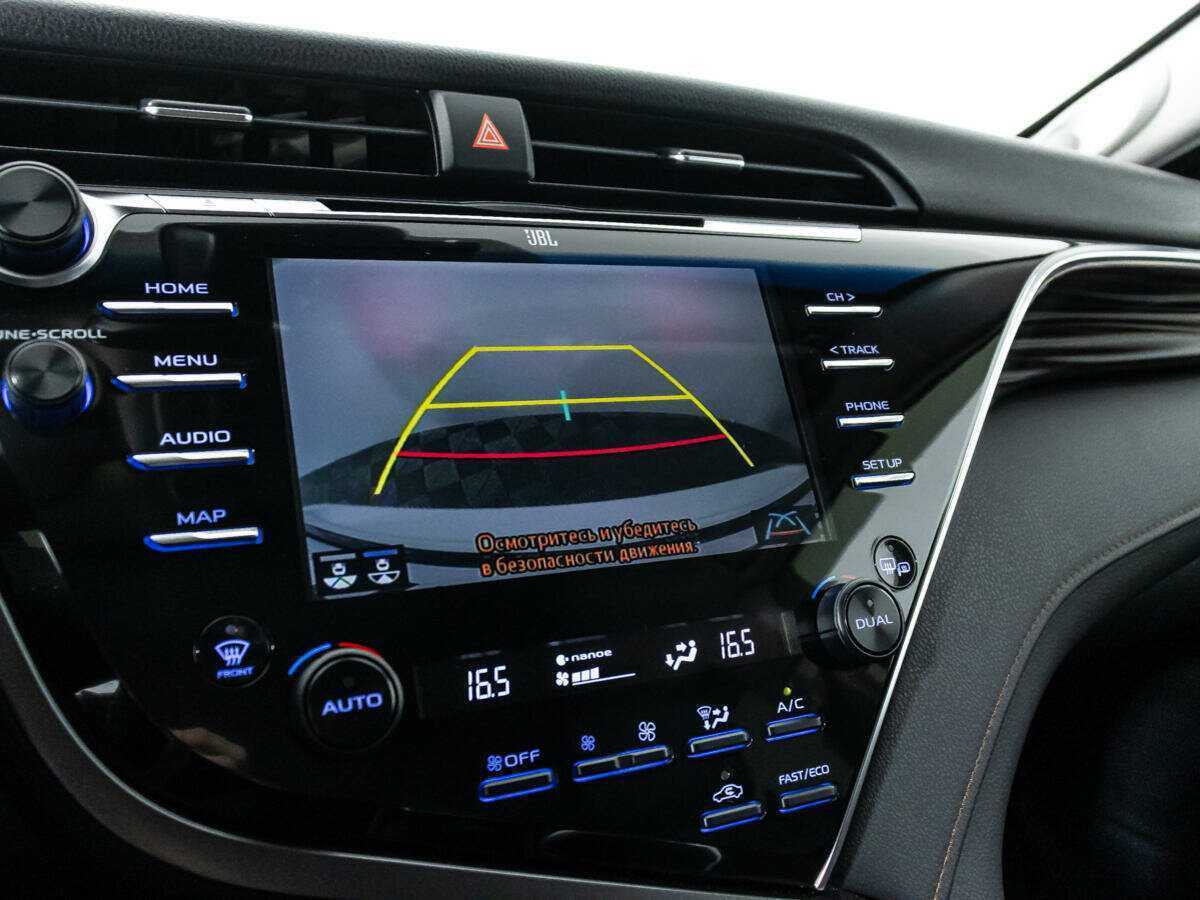Toyota Camry с пробегом — 2020 год. Фото: #14