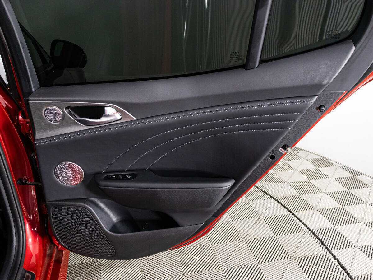 Kia Stinger с пробегом — 2022 год. Фото: #28