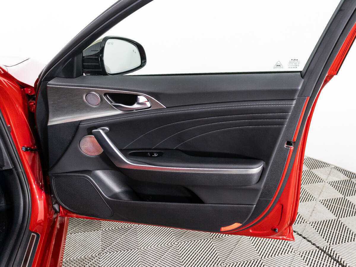 Kia Stinger с пробегом — 2022 год. Фото: #29