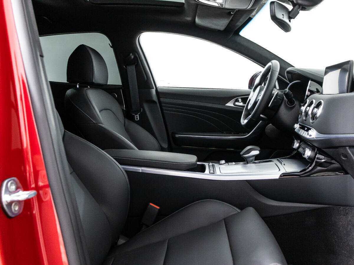Kia Stinger с пробегом — 2022 год. Фото: #30