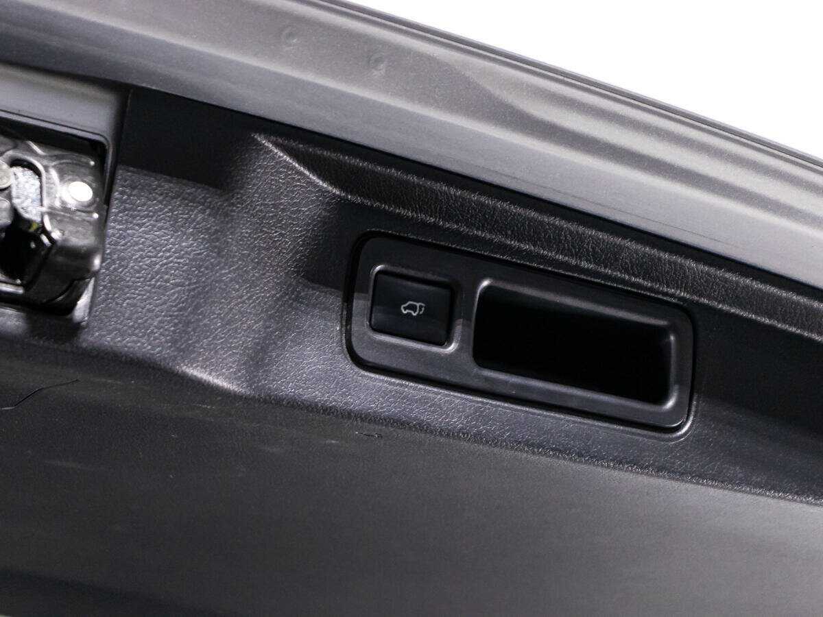 Toyota Fortuner с пробегом — 2019 год. Фото: #15