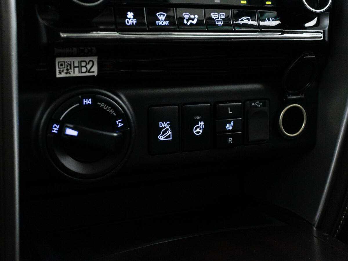 Toyota Fortuner с пробегом — 2019 год. Фото: #17