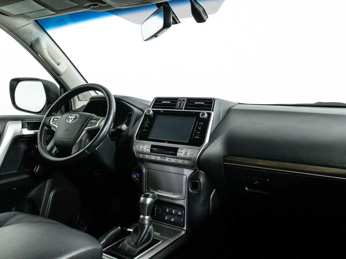 Toyota Land Cruiser Prado с пробегом — 2018 год. Фото: #6