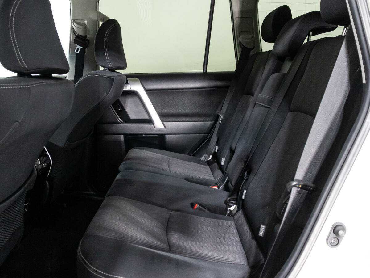 Toyota Land Cruiser Prado с пробегом — 2018 год. Фото: #7