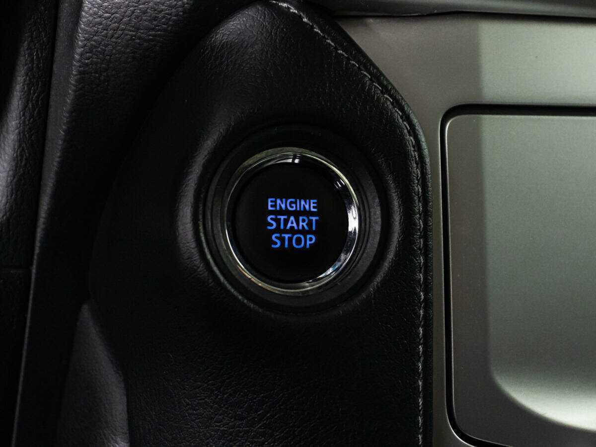 Toyota Land Cruiser Prado с пробегом — 2018 год. Фото: #16