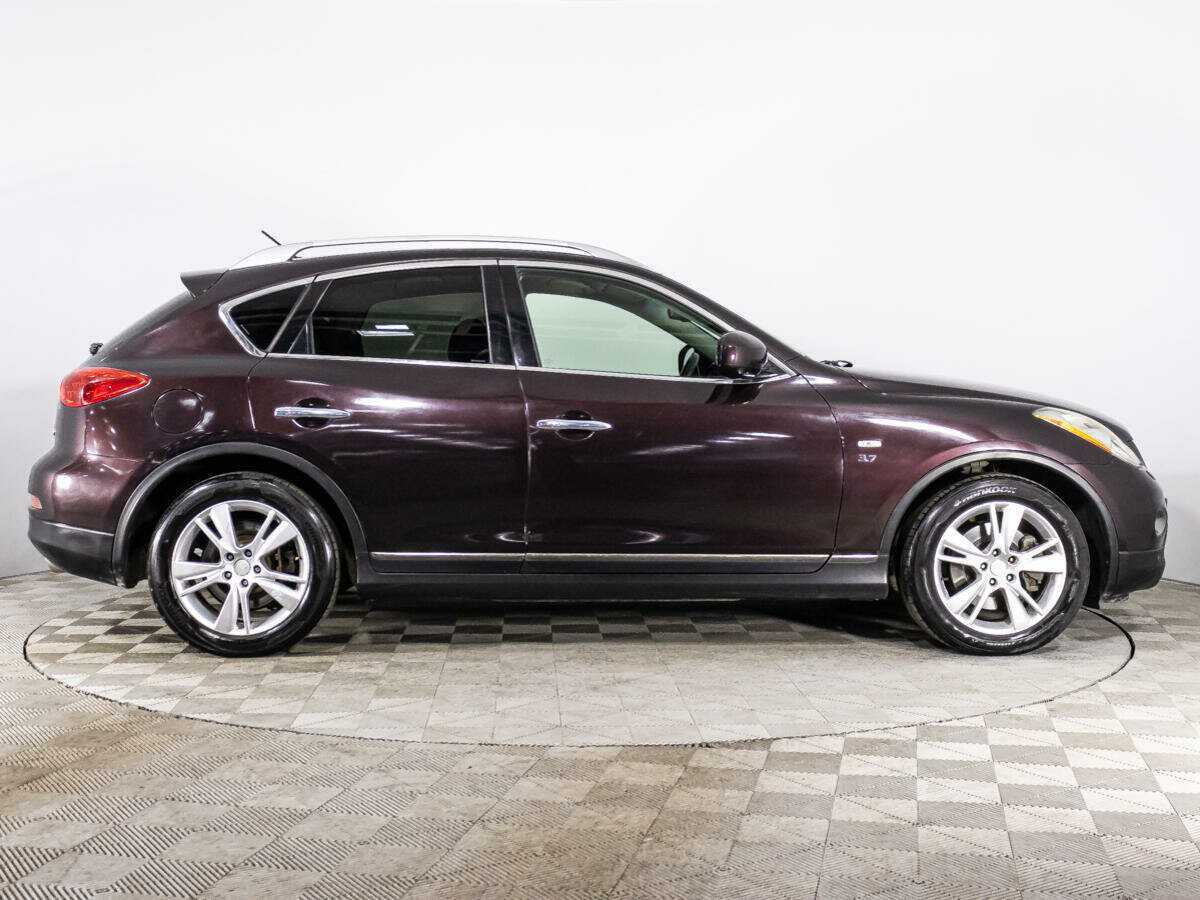 Infiniti EX с пробегом — 2008 год. Фото: #2