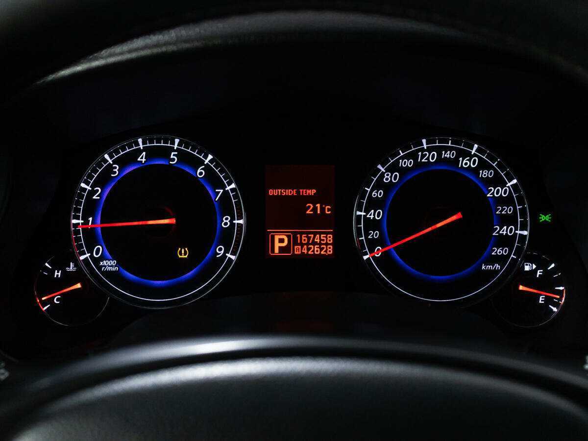 Infiniti EX с пробегом — 2008 год. Фото: #10