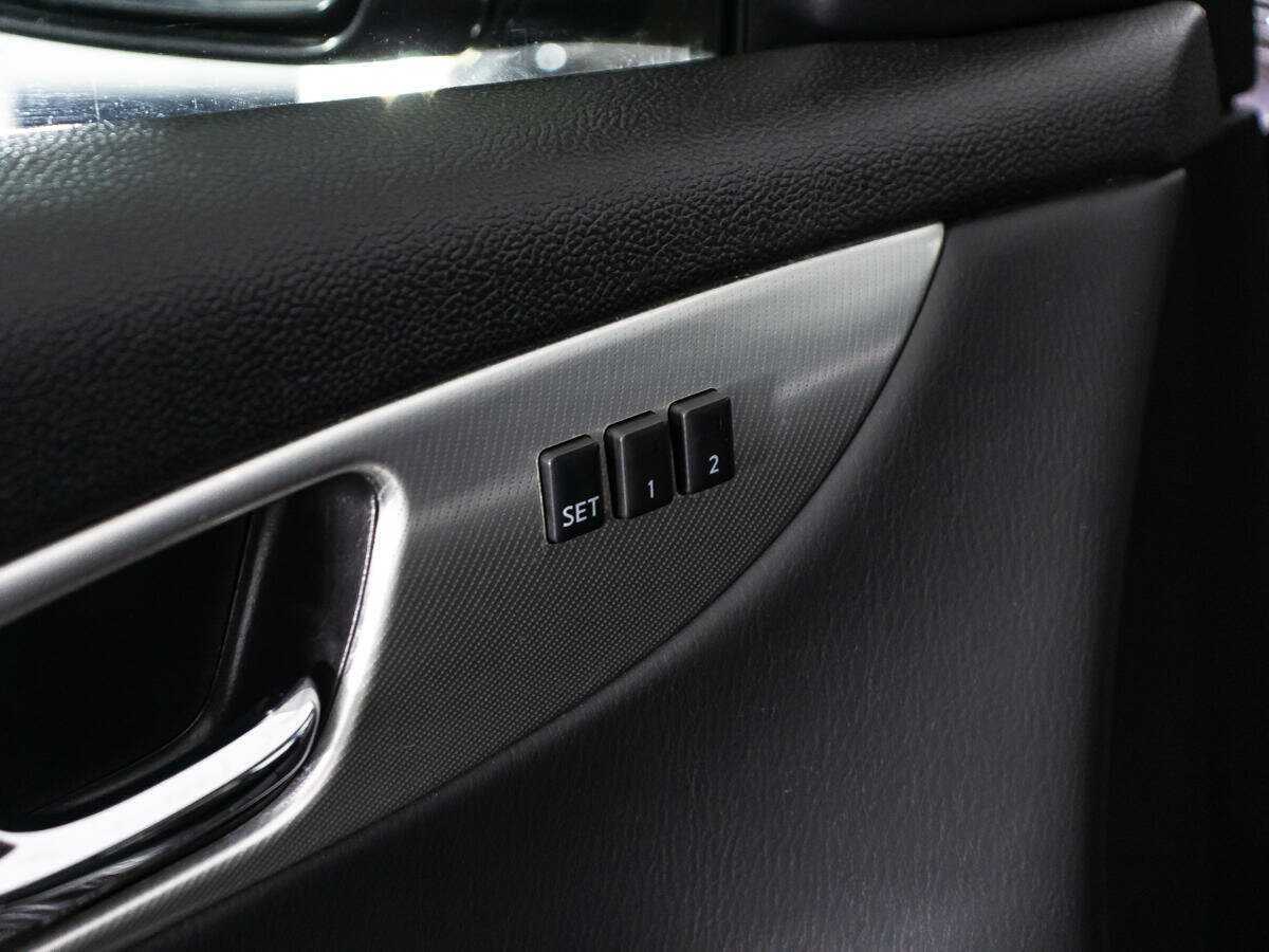 Infiniti EX с пробегом — 2008 год. Фото: #14