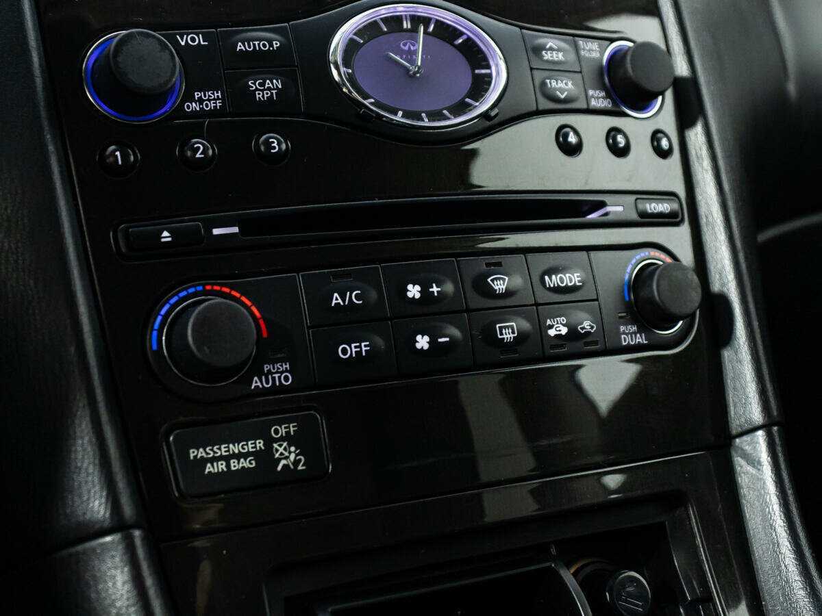 Infiniti EX с пробегом — 2008 год. Фото: #18