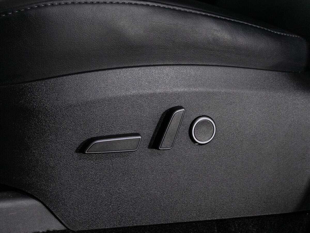 Tesla Model Y с пробегом — 2022 год. Фото: #16