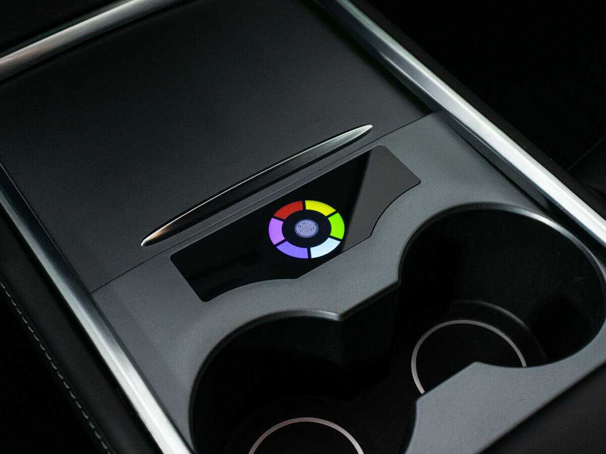 Tesla Model Y с пробегом — 2022 год. Фото: #17