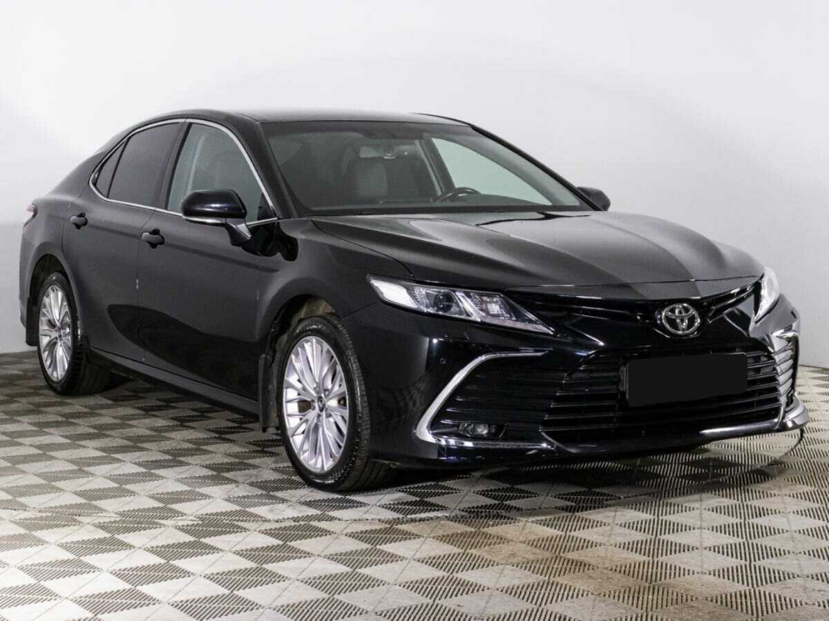Toyota Camry с пробегом — 2021 год. Фото: #2