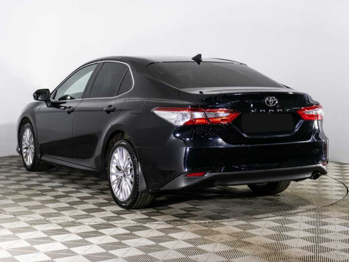 Toyota Camry с пробегом — 2021 год. Фото: #6