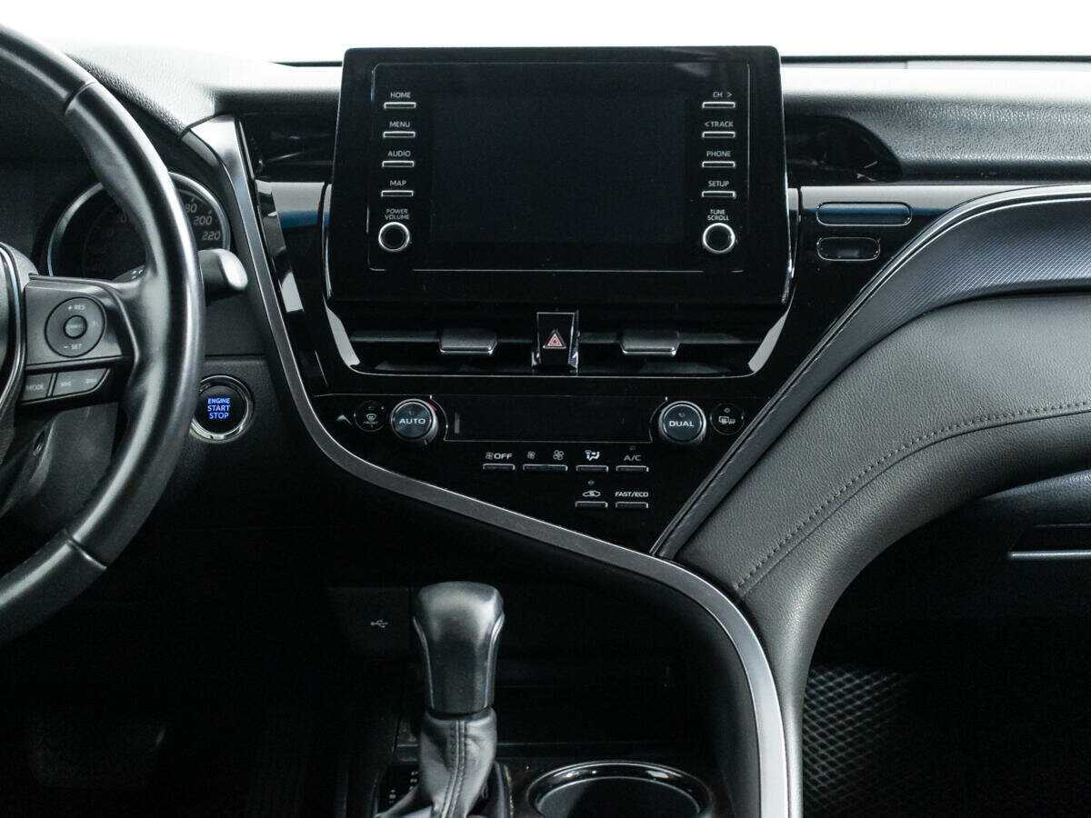 Toyota Camry с пробегом — 2021 год. Фото: #13