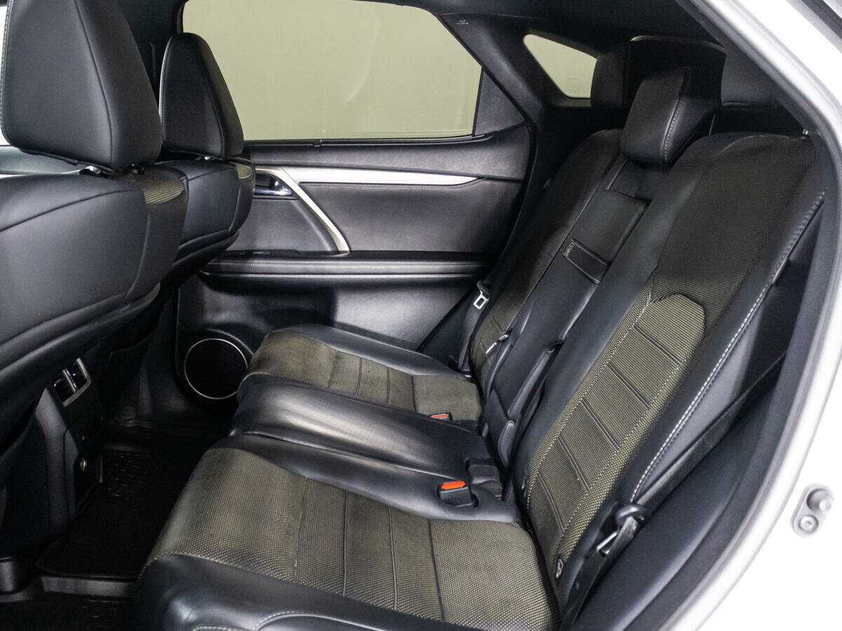 Lexus RX с пробегом — 2017 год. Фото: #9