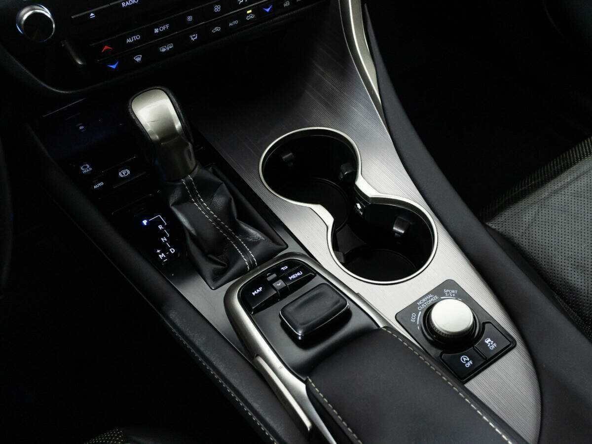 Lexus RX с пробегом — 2017 год. Фото: #26