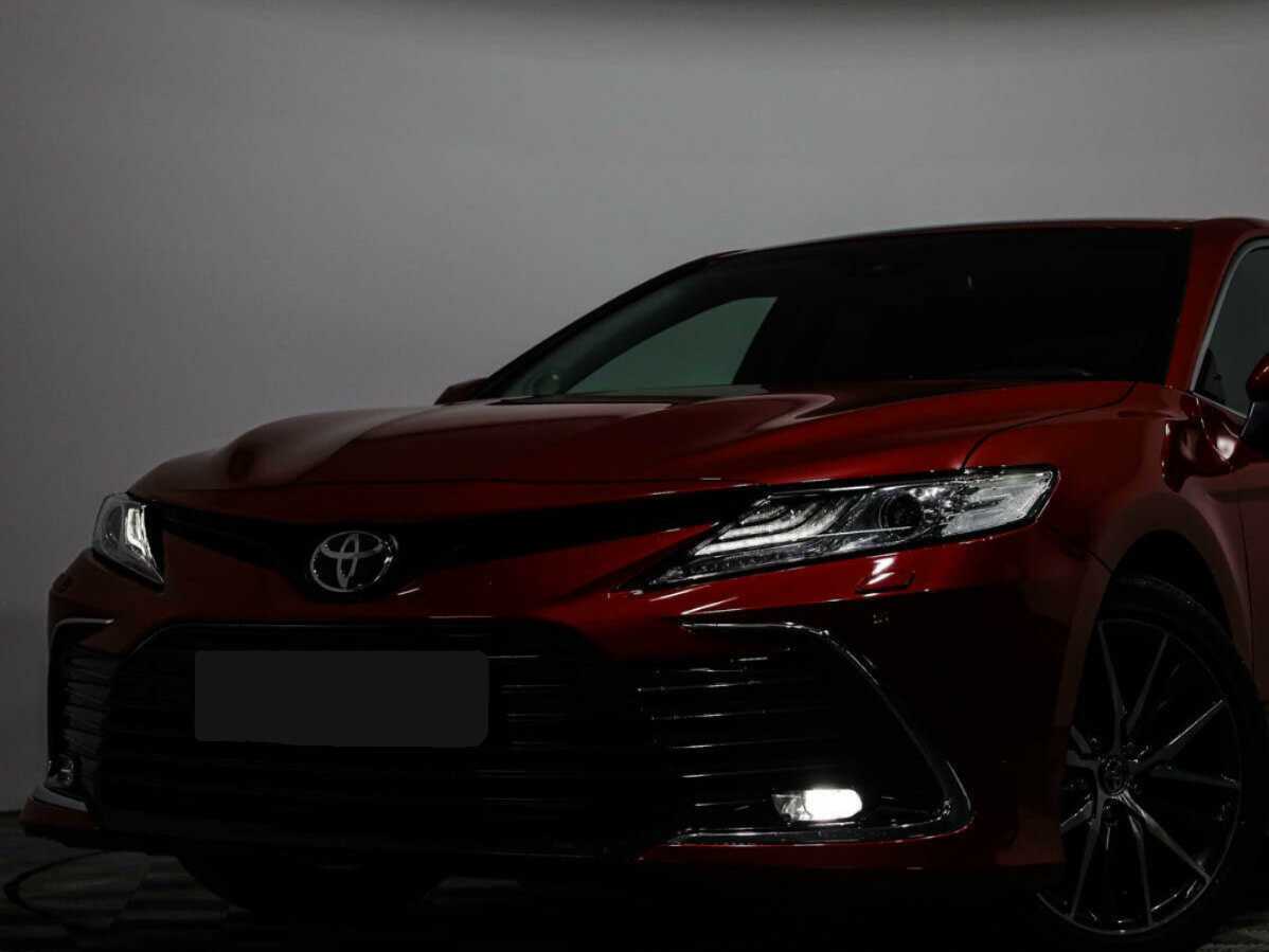 Toyota Camry с пробегом — 2021 год. Фото: #7