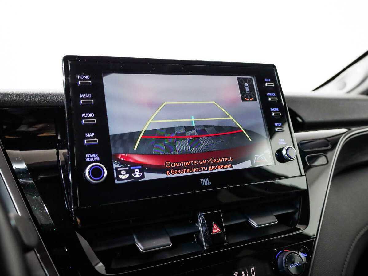 Toyota Camry с пробегом — 2021 год. Фото: #18