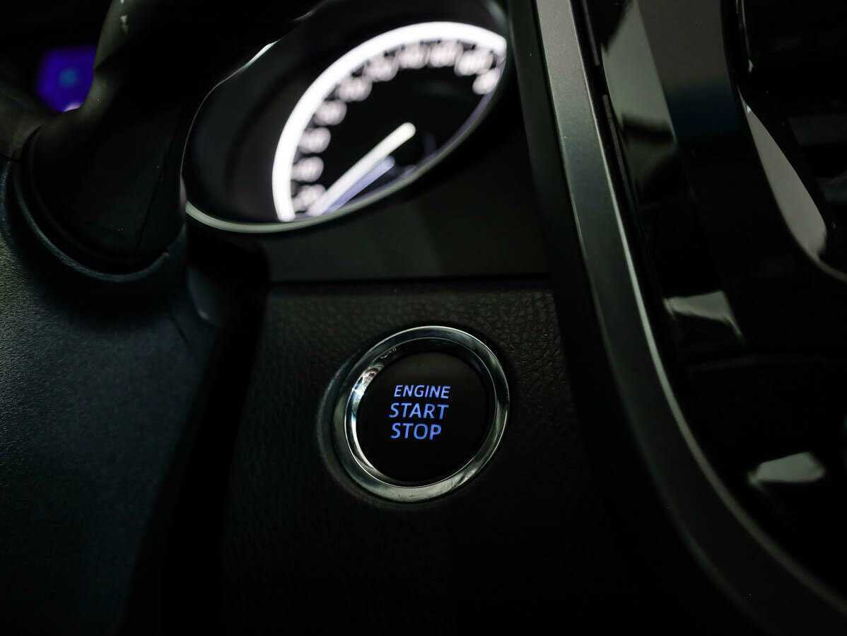 Toyota Camry с пробегом — 2021 год. Фото: #21