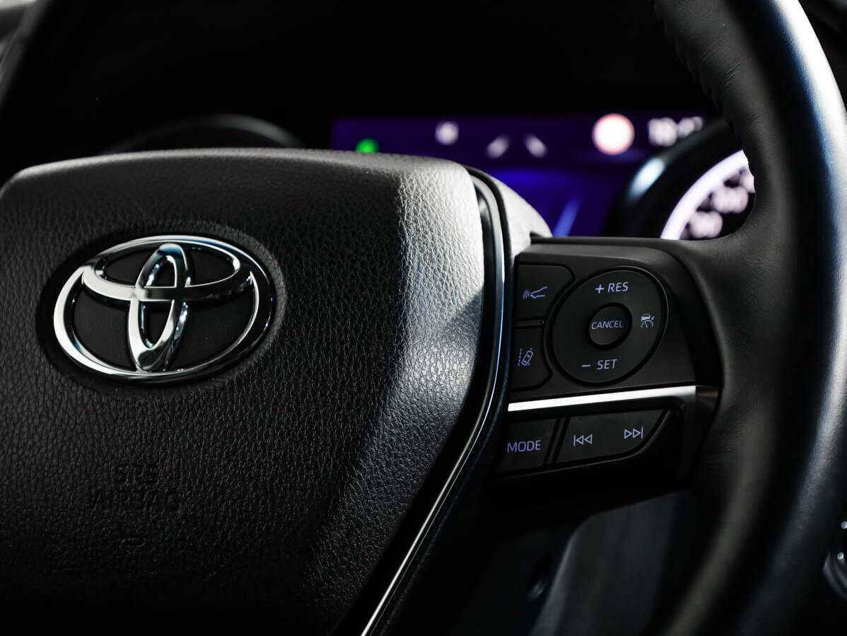 Toyota Camry с пробегом — 2021 год. Фото: #23