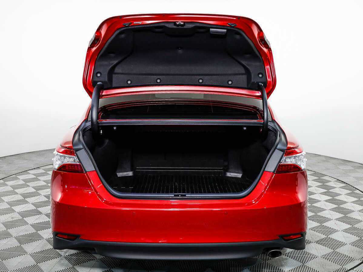 Toyota Camry с пробегом — 2021 год. Фото: #26