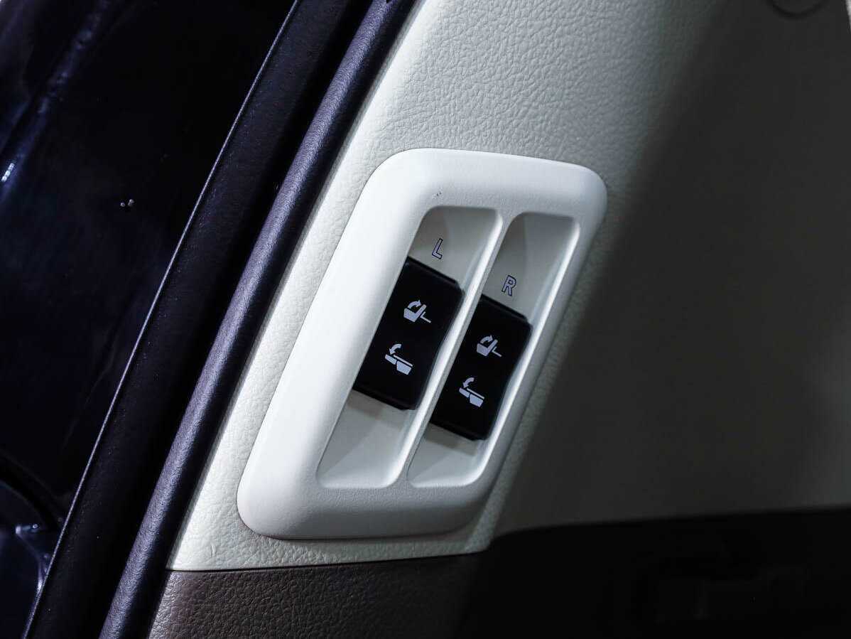 Lexus GX с пробегом — 2011 год. Фото: #15