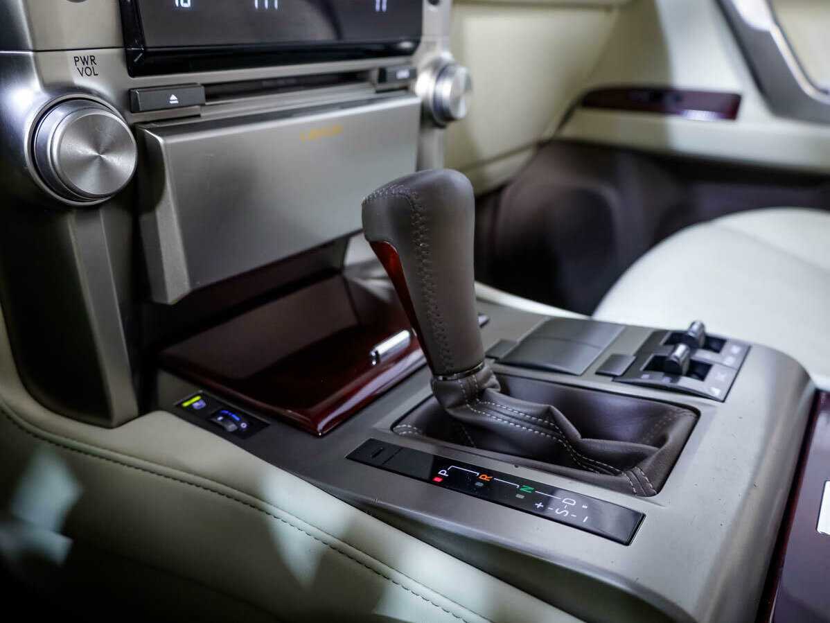 Lexus GX с пробегом — 2011 год. Фото: #20