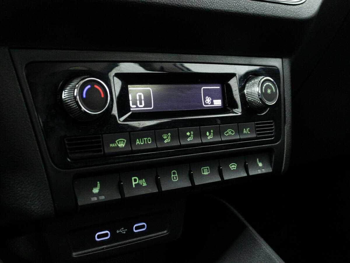 Skoda Rapid с пробегом — 2020 год. Фото: #14