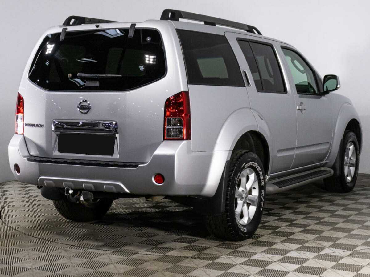 Nissan Pathfinder с пробегом — 2011 год. Фото: #4