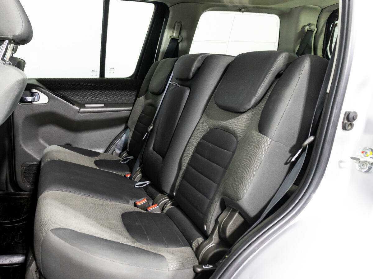 Nissan Pathfinder с пробегом — 2011 год. Фото: #9