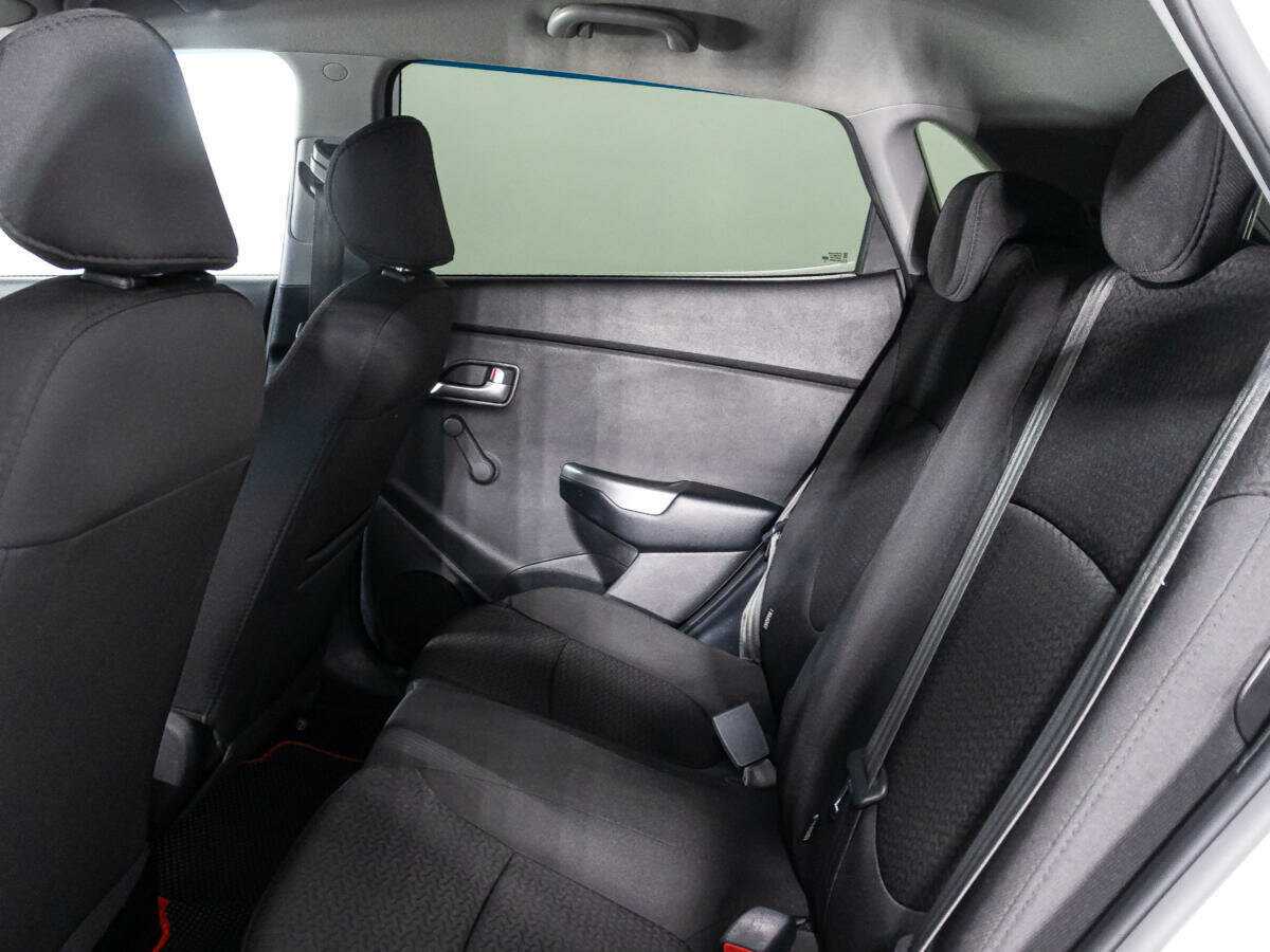 Kia Rio с пробегом — 2016 год. Фото: #9