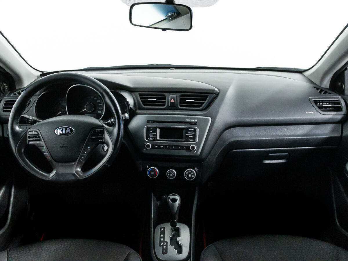 Kia Rio с пробегом — 2016 год. Фото: #12