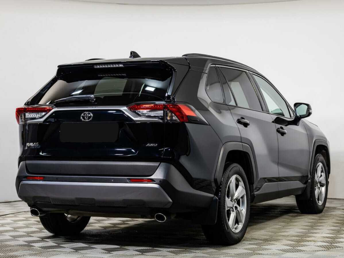 Toyota RAV4 с пробегом — 2020 год. Фото: #3