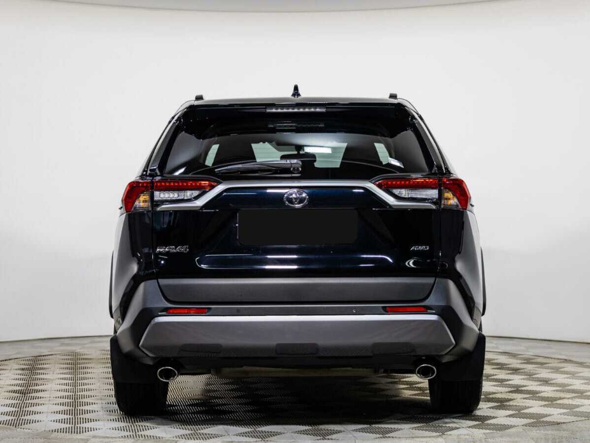 Toyota RAV4 с пробегом — 2020 год. Фото: #4