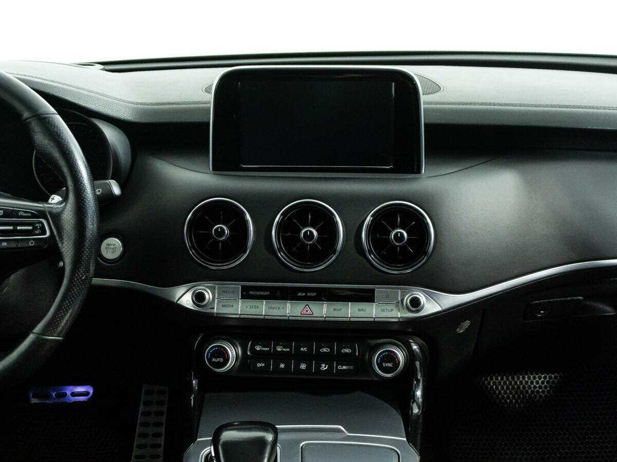 Kia Stinger с пробегом — 2018 год. Фото: #12