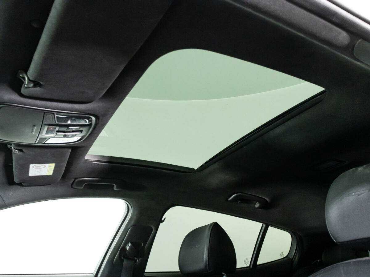 Kia Stinger с пробегом — 2018 год. Фото: #14