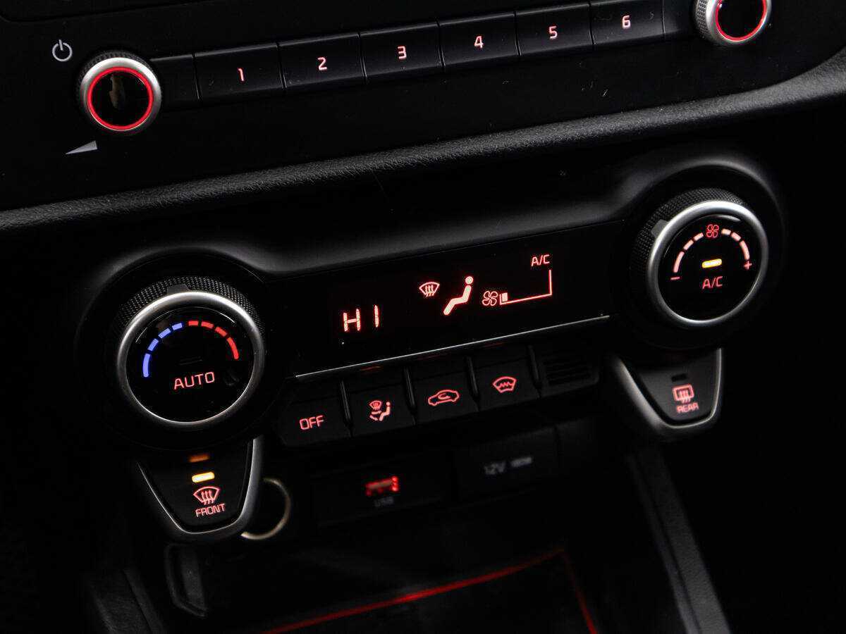 Kia Rio с пробегом — 2020 год. Фото: #19