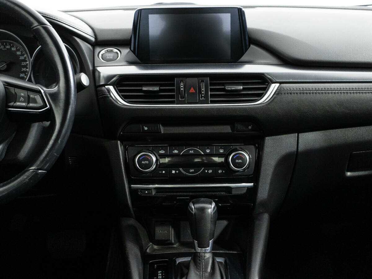 Mazda 6 с пробегом — 2017 год. Фото: #13