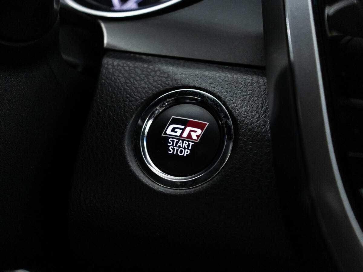 Toyota Camry с пробегом — 2022 год. Фото: #17