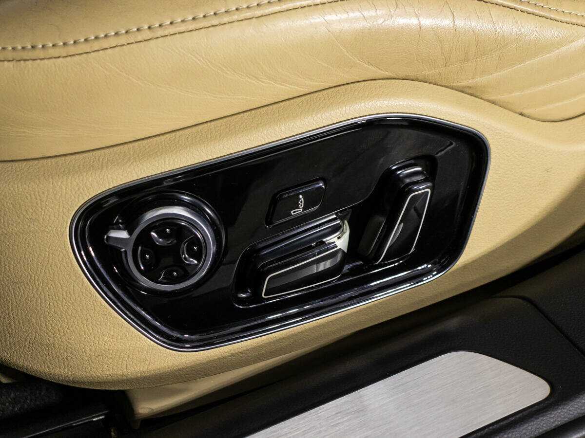 Audi A8 с пробегом — 2010 год. Фото: #14