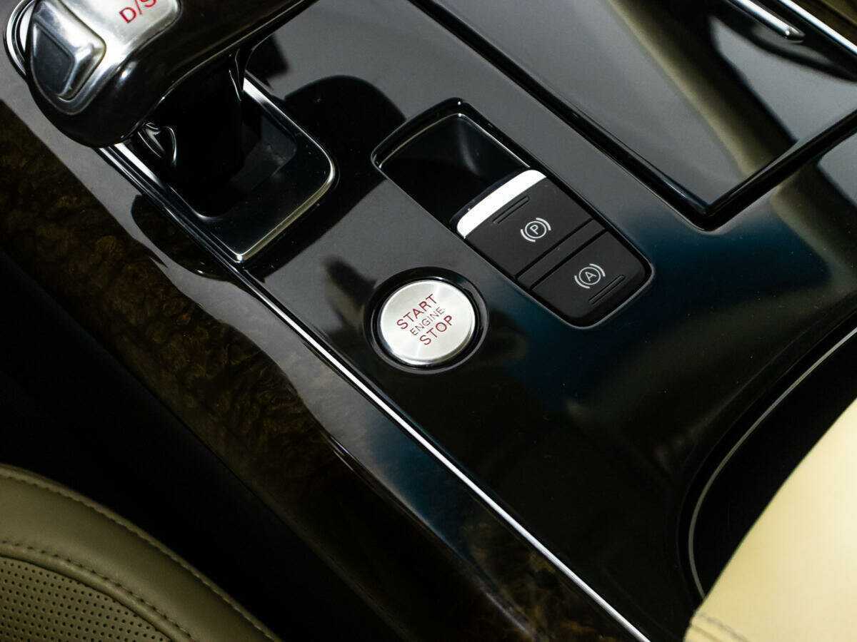 Audi A8 с пробегом — 2010 год. Фото: #19